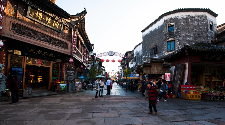 中马路老街路口-南.jpg
