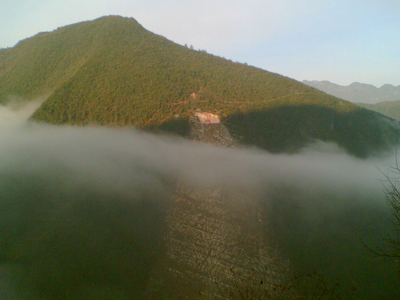小河桥一侧拱座基础.jpg