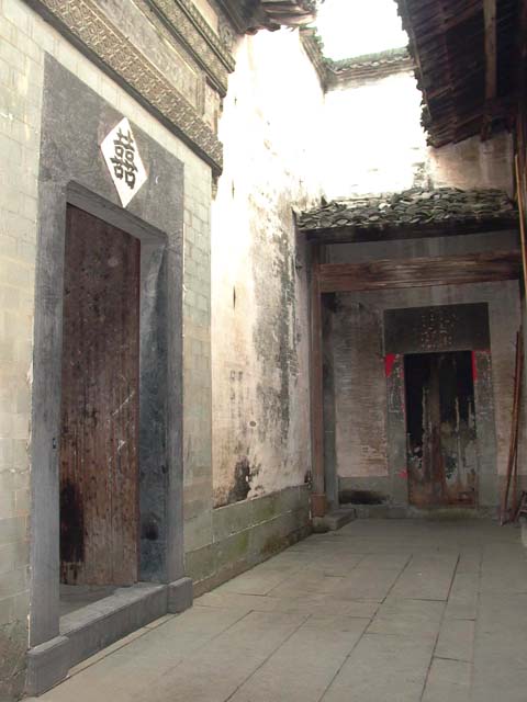 大厅大门