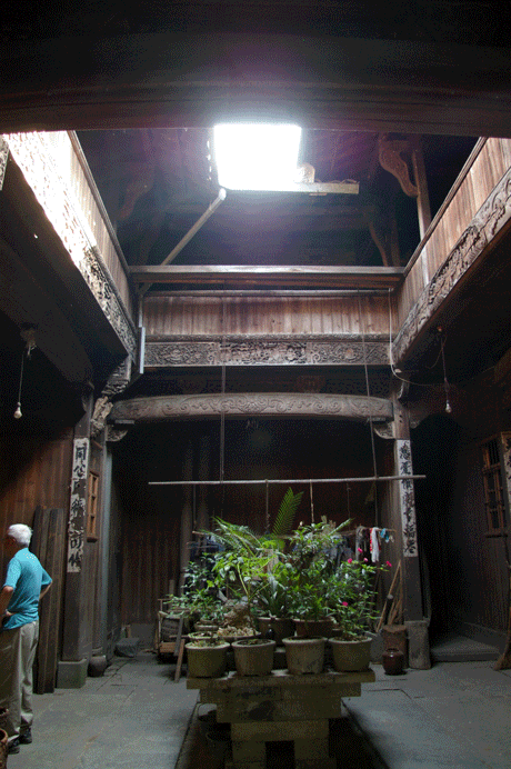 裔村1.gif