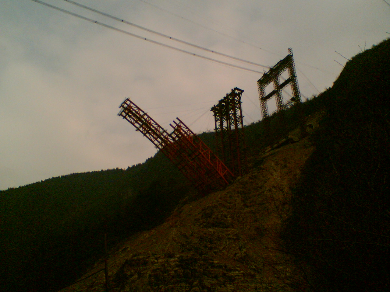 恩施岸.jpg