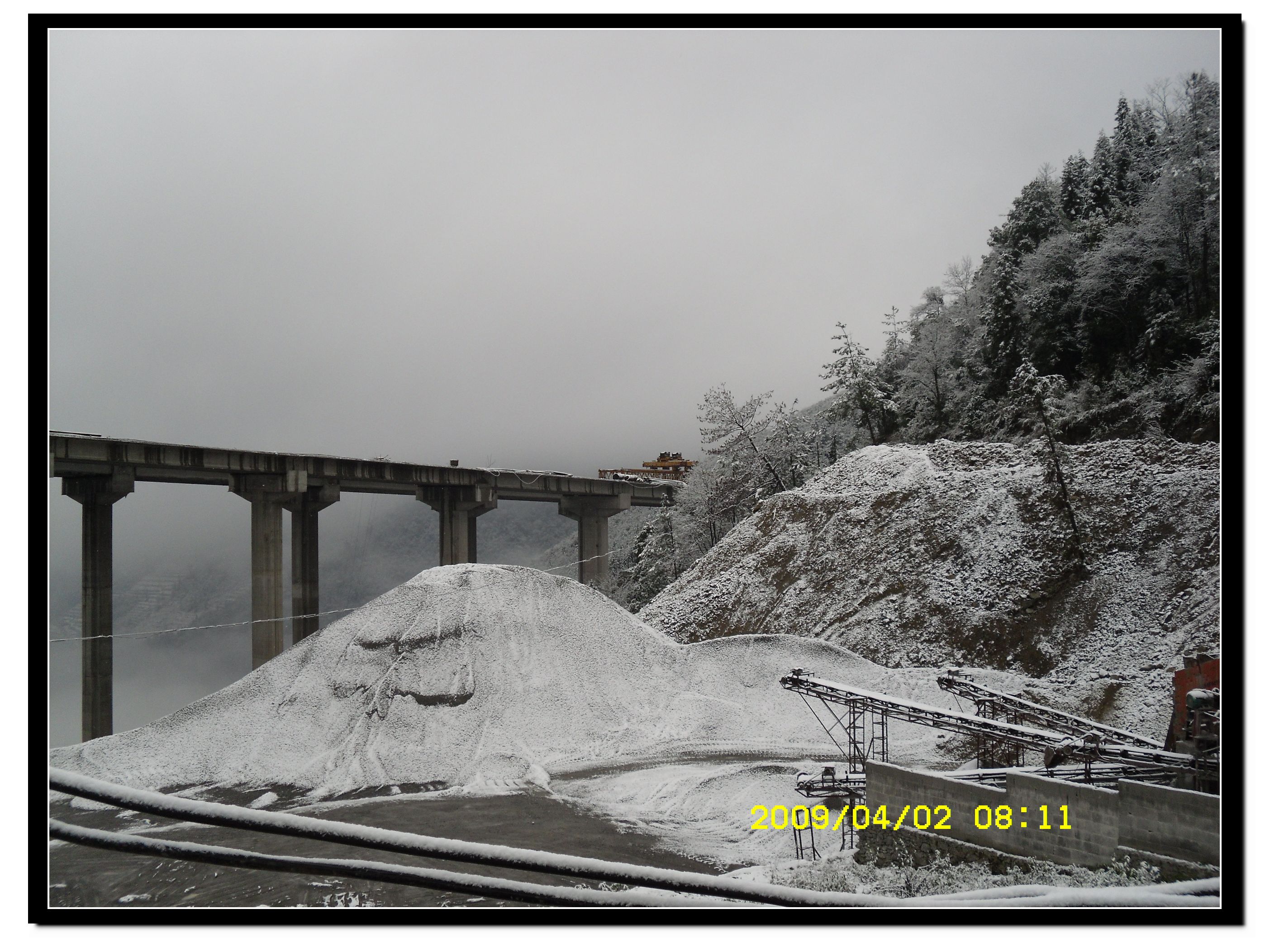 乌池坝桥雪景.jpg