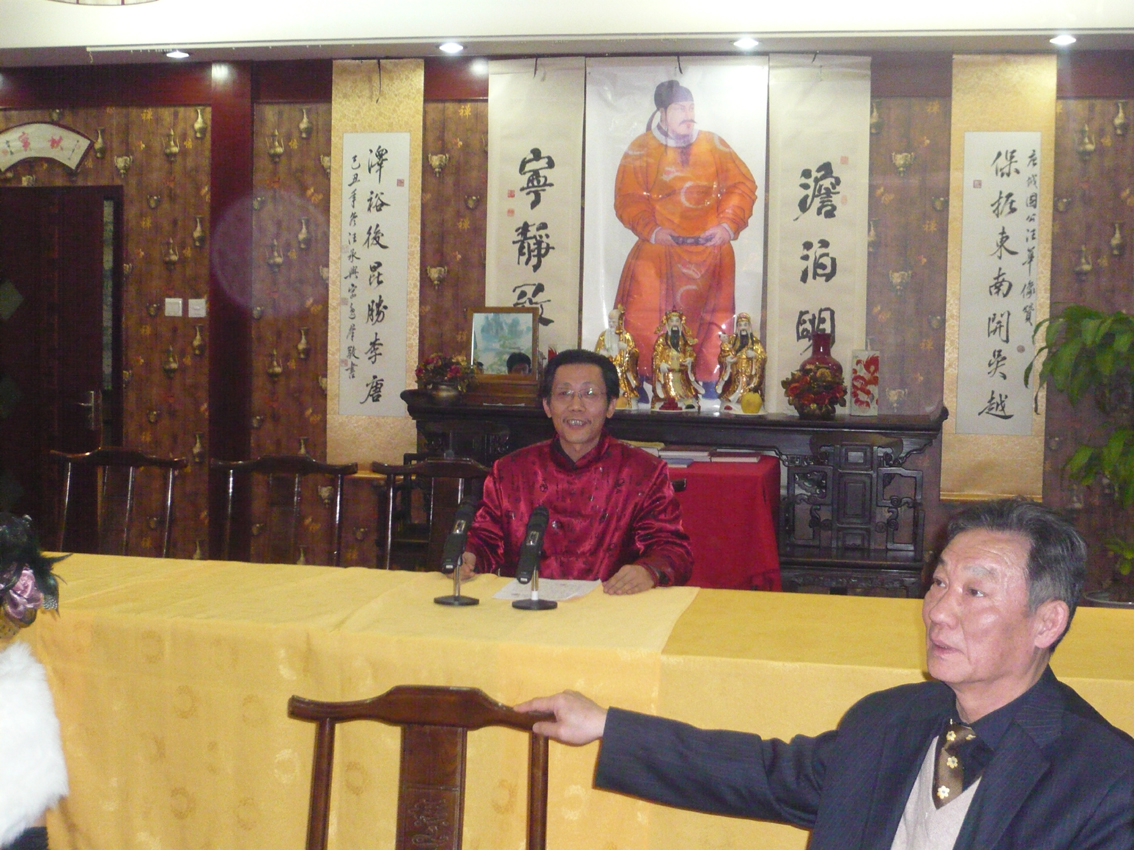 18汪根发副会长做财务收支报告p.jpg