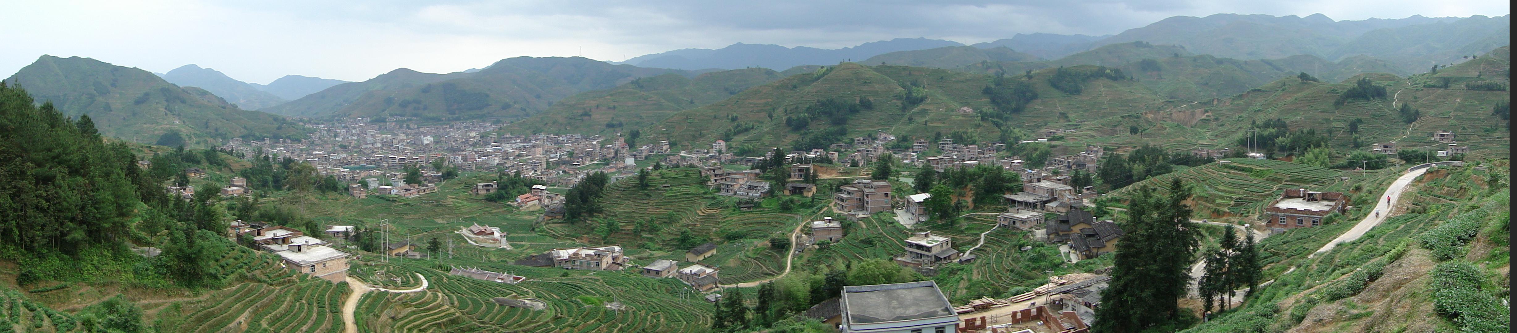 霞春全景图
