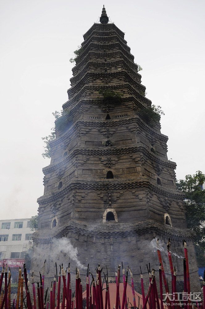 千年古塔