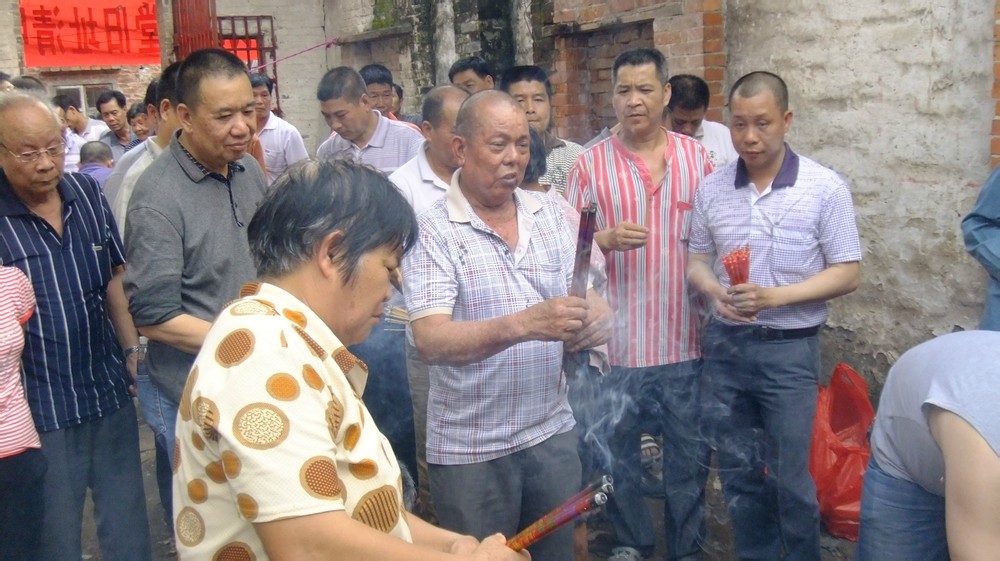 诚心参拜